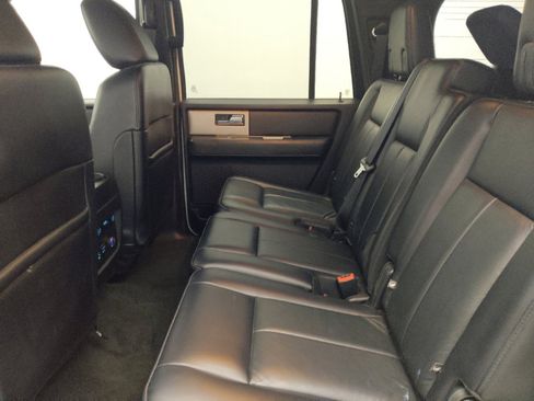 Used 2017 Ford Expedition EL XLT w/ Equipment Group 201A AWD/4WD image 18