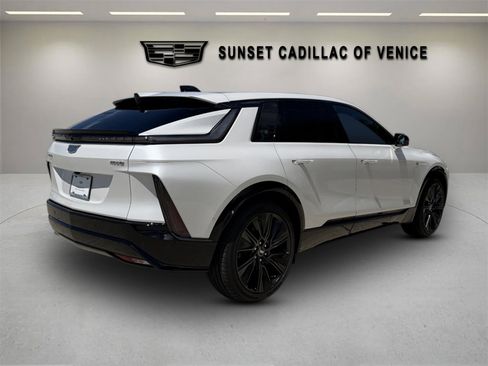 Certified 2024 Cadillac Lyriq Sport RWD image 3