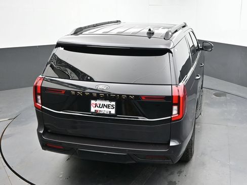 Used 2025 Ford Expedition Tremor AWD/4WD image 29