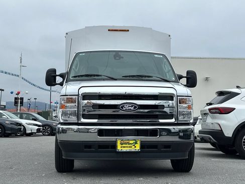 New 2026 Ford E-350 and Econoline 350 Super Duty w/ Power Equipment Group RWD image 5