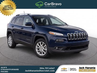 Used 2018 Jeep Cherokee Latitude Plus w/ Comfort/Convenience Group