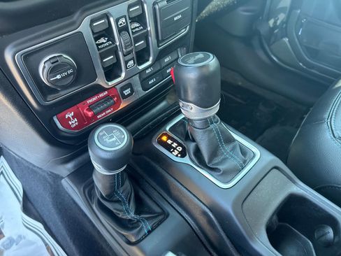 Used 2021 Jeep Wrangler Unlimited Rubicon 4xe w/ Steel Bumper Group image 26