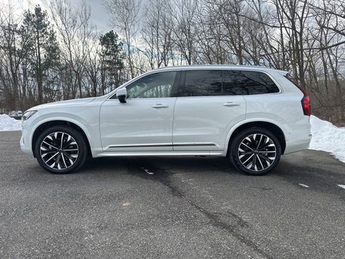 Certified 2025 Volvo XC90 B6 Plus image 5