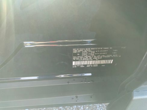 New 2025 Toyota RAV4 XLE w/ Convenience Package AWD/4WD image 32