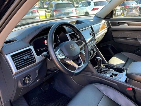 Used 2022 Volkswagen Atlas SE image 8