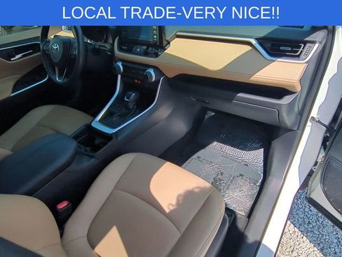 Used 2019 Toyota RAV4 XLE Premium w/ Cold Weather Package AWD/4WD image 36