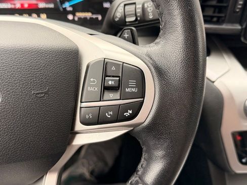 Used 2020 Ford Explorer XLT w/ Equipment Group 202A AWD/4WD image 23