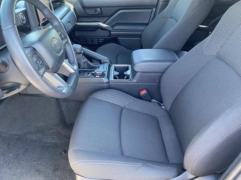Used 2025 Toyota 4Runner SR5 AWD/4WD image 16