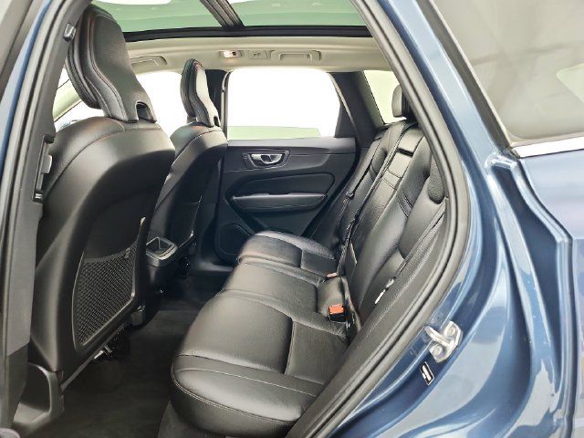 Used 2019 Volvo XC60 T6 Momentum w/ Advanced Package AWD/4WD image 30