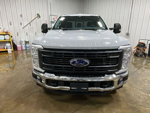 New 2026 Ford F250 XL w/ XL Off-Road Package image 2