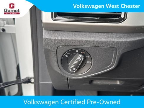 Certified 2023 Volkswagen Atlas Cross Sport SEL R-Line AWD/4WD image 17