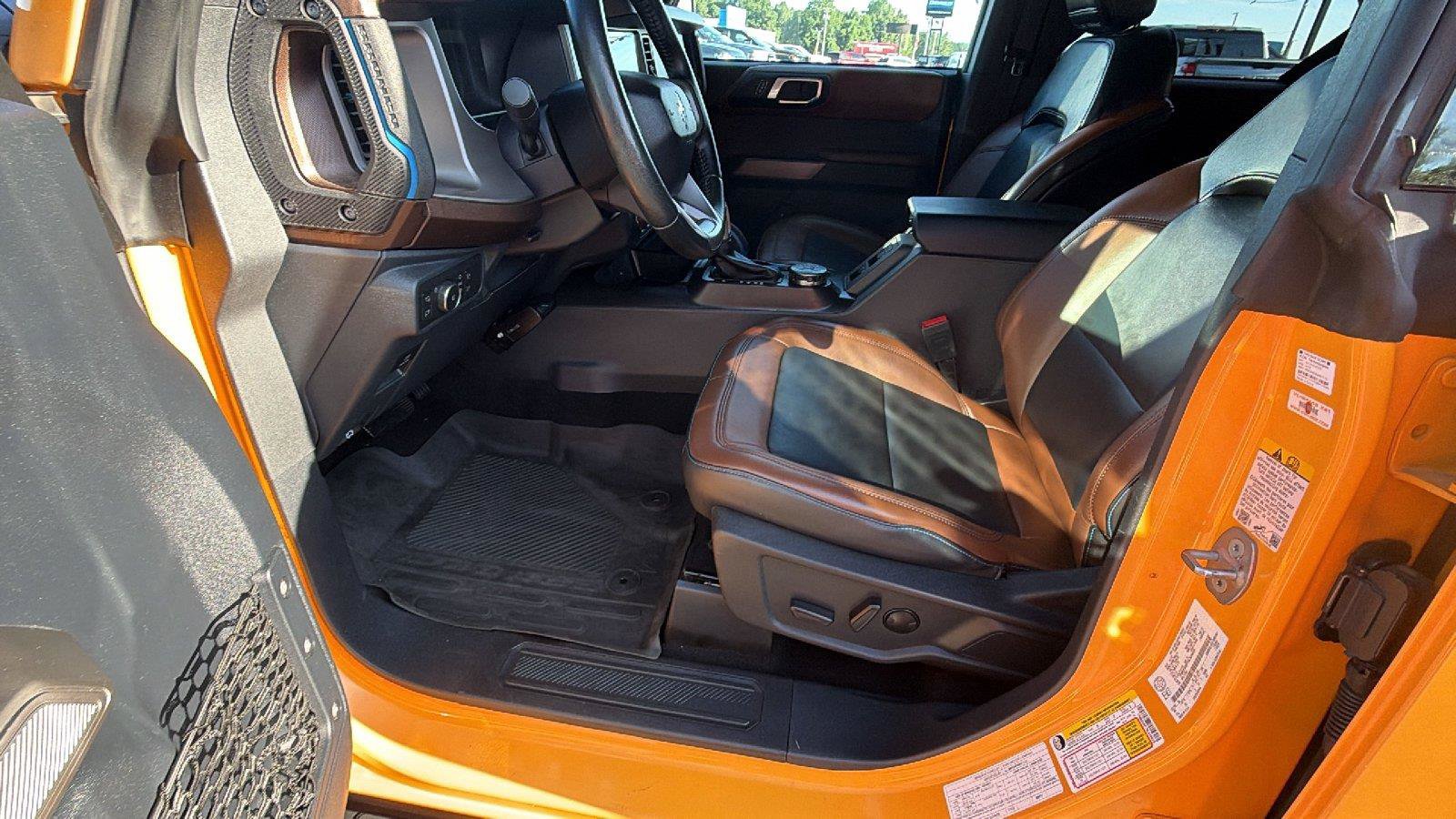 Used 2022 Ford Bronco Outer Banks AWD/4WD image 15