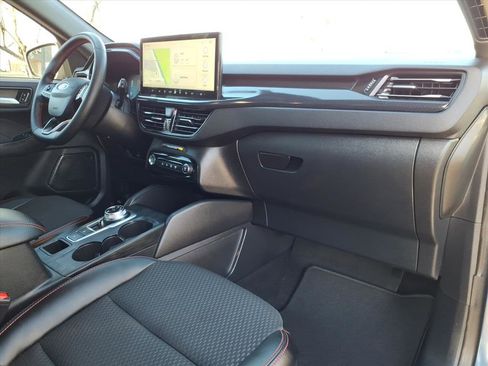 Used 2024 Ford Escape ST-Line w/ Tech Pack #1 image 10