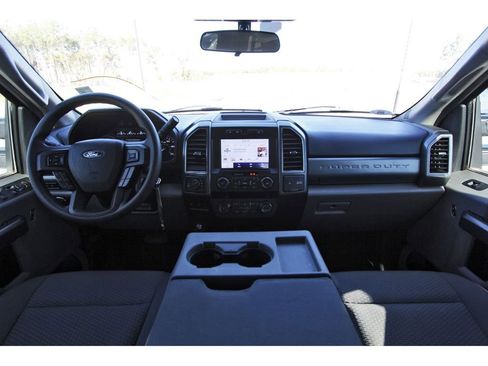 Used 2022 Ford F250 XLT w/ XLT Premium Package image 12