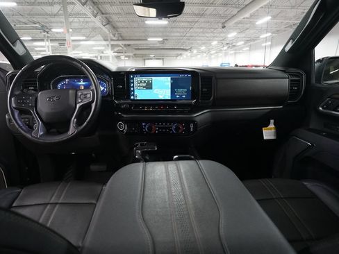 Used 2025 Chevrolet Silverado 1500 High Country w/ Midnight Edition AWD/4WD image 5