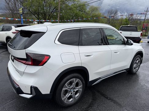 Used 2024 BMW X1 xDrive28i w/ Convenience Package AWD/4WD image 7
