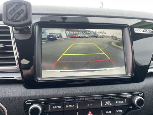 Used 2017 Kia Niro EX image 14