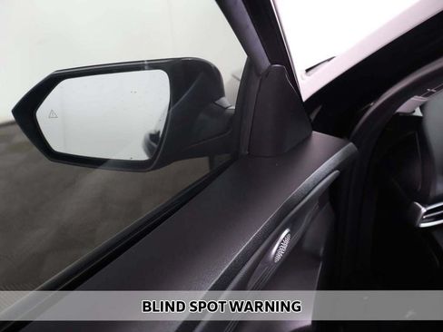 Used 2022 Hyundai Elantra SEL w/ Convenience Package FWD image 4