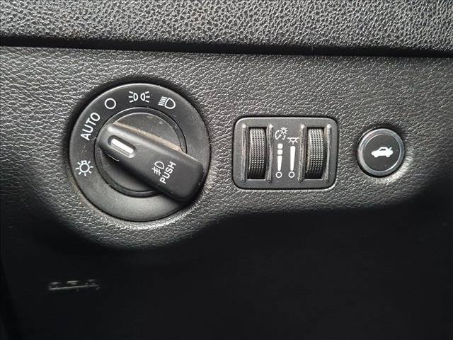 Used 2019 Dodge Charger Scat Pack w/ Navigation & Travel Group RWD image 13