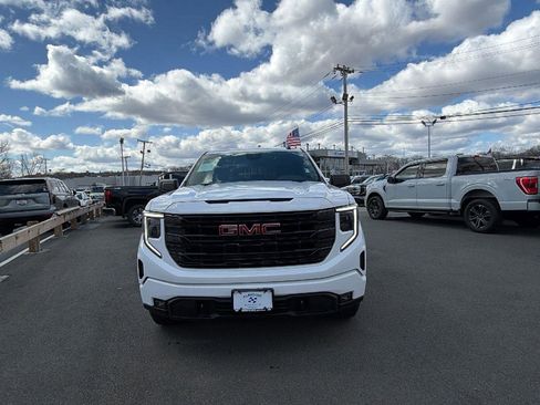 New 2026 GMC Sierra 1500 Elevation image 2