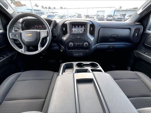 Certified 2023 Chevrolet Silverado 1500 Custom image 12