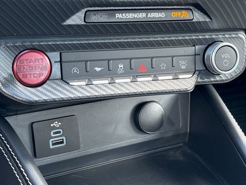 Used 2025 Ford Mustang Premium image 22