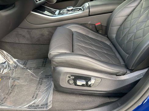Used 2025 BMW X5 M60i image 38
