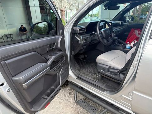 Certified 2025 Toyota Tacoma SR5 RWD image 5