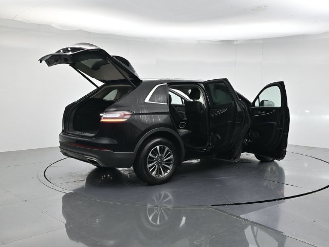 Used 2023 Lincoln Nautilus Reserve FWD image 45