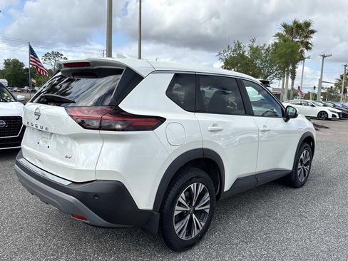 Certified 2023 Nissan Rogue SV FWD image 4