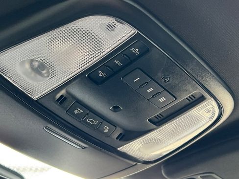 Used 2023 Dodge Durango GT image 24