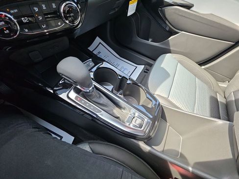 New 2026 Chevrolet Trax LT w/ Driver Confidence Package FWD image 19