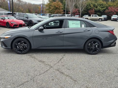 New 2026 Hyundai Elantra Sport FWD image 9