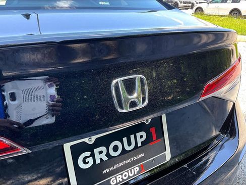 Used 2024 Honda HR-V LX image 29