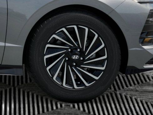 New 2026 Hyundai Sonata Limited FWD image 8