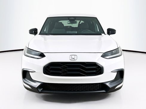 Used 2023 Honda HR-V Sport image 2