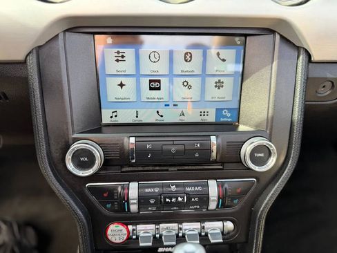 Used 2017 Ford Mustang Premium image 37