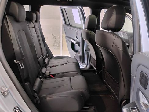 Used 2024 Mercedes-Benz EQB 300 4MATIC image 93