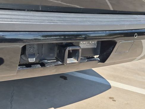 Used 2019 Chevrolet Suburban LT AWD/4WD image 33