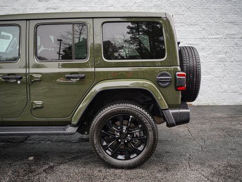 Used 2023 Jeep Wrangler Unlimited Sahara w/ Cold Weather Group image 11