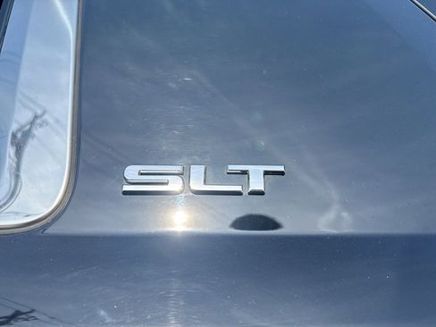 Used 2018 GMC Yukon XL SLT w/ Open Road Package image 9