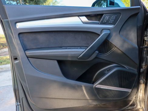 Used 2021 Audi SQ5 Premium Plus w/ Premium Plus Package image 13