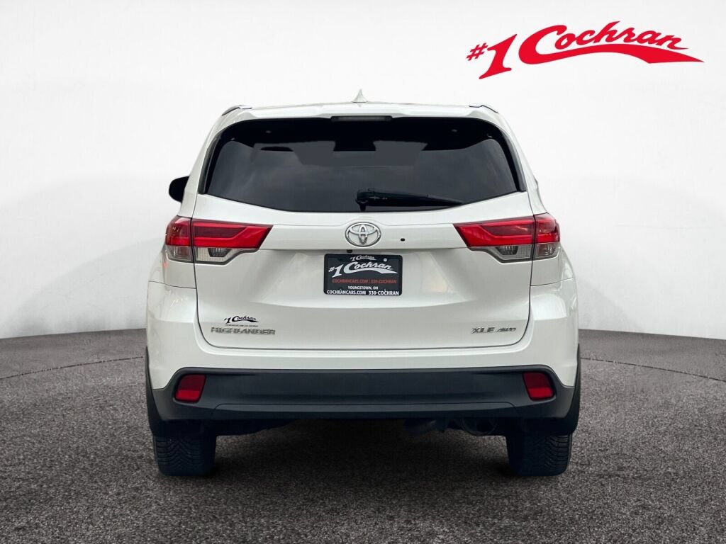 Used 2019 Toyota Highlander XLE AWD/4WD image 30