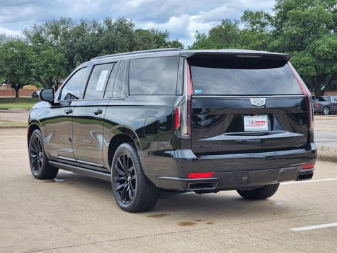 Used 2022 Cadillac Escalade ESV Sport Platinum w/ LPO, ONYX Package AWD/4WD image 4