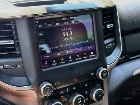 Used 2019 RAM 1500 Big Horn AWD/4WD image 15