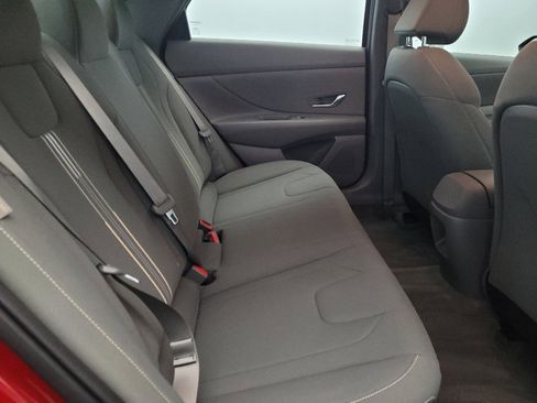 Used 2024 Hyundai Elantra SEL image 19