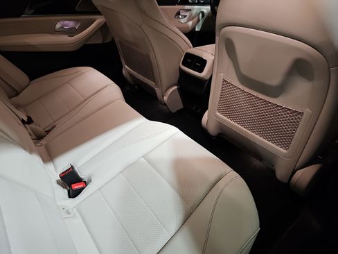 New 2026 Mercedes-Benz GLE 350 4MATIC image 11