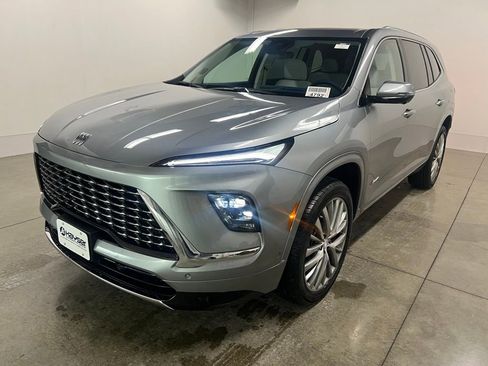 New 2026 Buick Enclave Avenir w/ Super Cruise Package AWD/4WD image 11