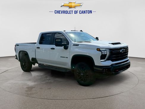 New 2026 Chevrolet Silverado 2500 LT w/ Trail Boss Package AWD/4WD image 3