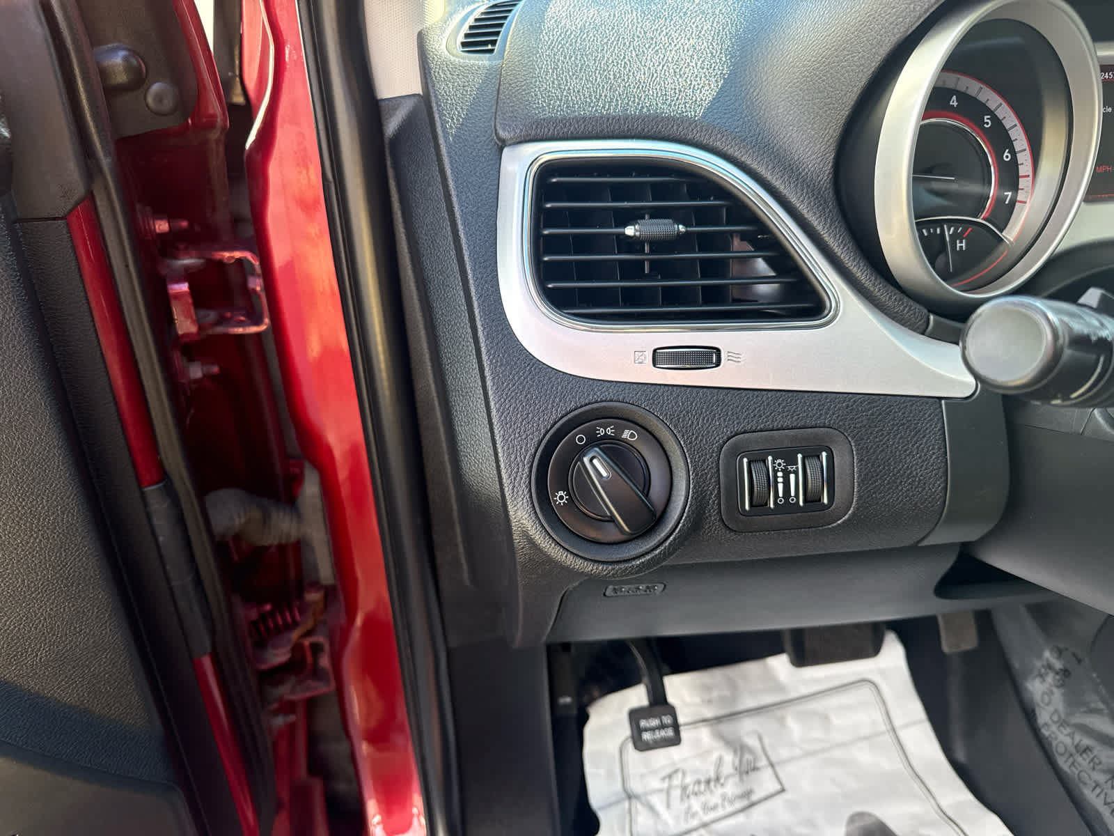 Used 2011 Dodge Journey Mainstreet w/ Popular Equipment Group FWD image 17